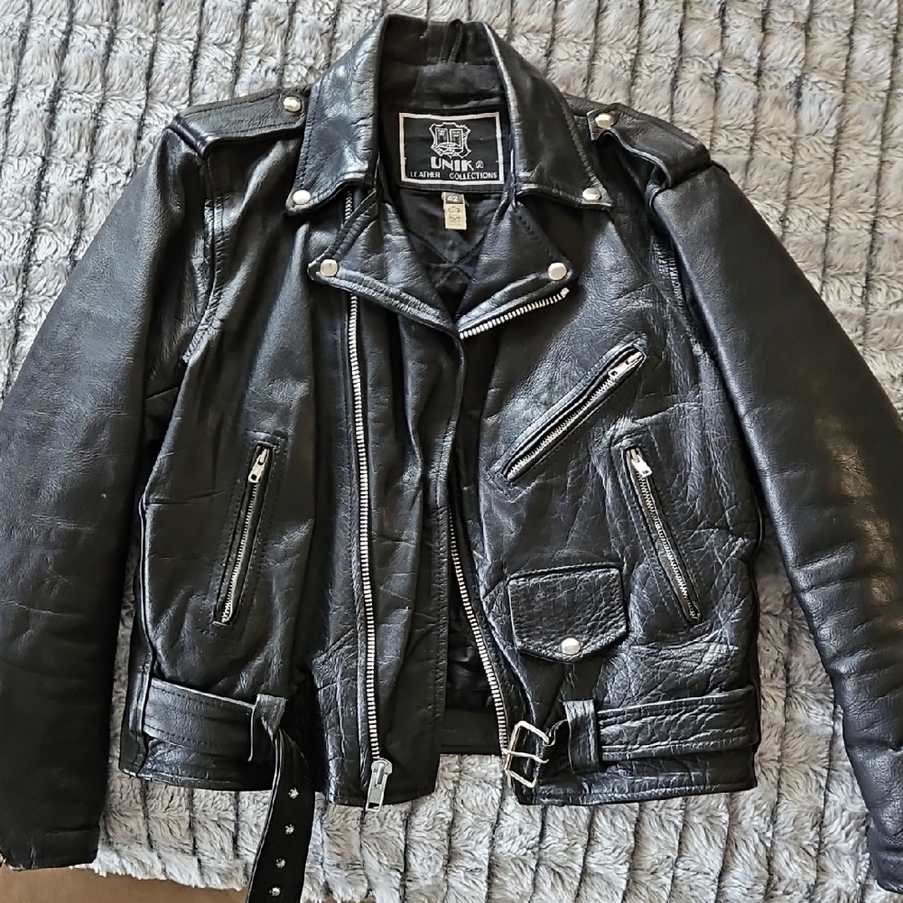 Unik Vintage 90's Classic Black Leather Motorcycle Jacket
